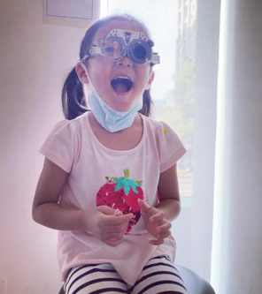 到了5歲才發現！咘咘被檢查出「有先天性缺失」　賈靜雯自責「險錯過黃金時間」：怎麼沒注意到