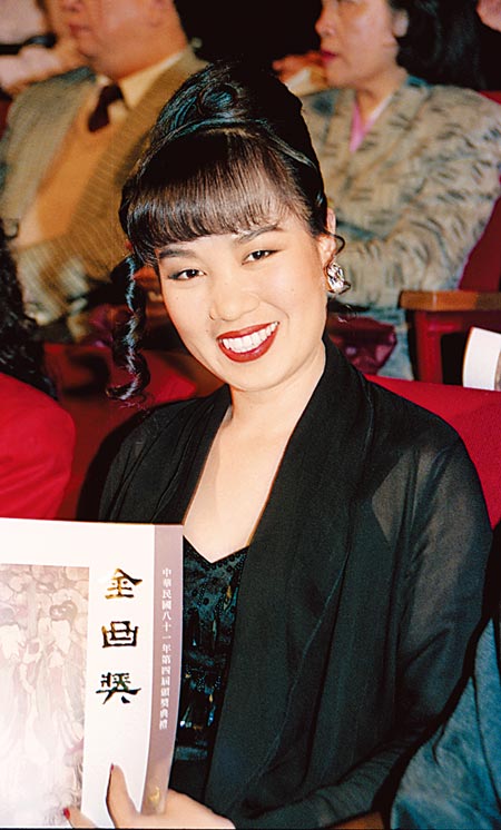 當年《無言的結局》爆紅！61歲林淑容「超美近況曝光」　被問「門牙有整型」超高EQ回應：享受一個人