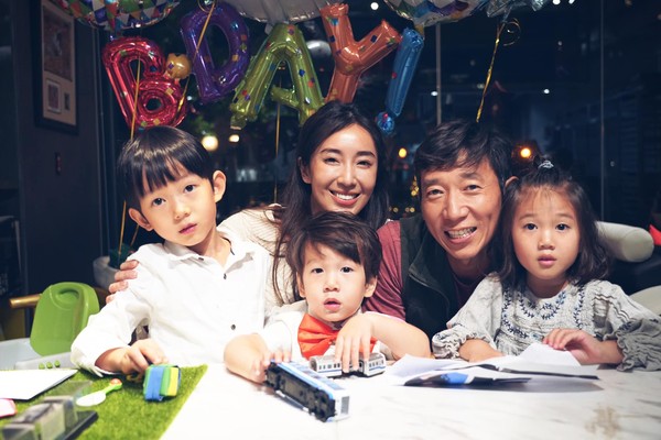 女神也在所難免！曾寶儀驚見「隋棠當媽後變了」露真面目　抓包小細節「果然是全職媽媽」：繞著小孩轉