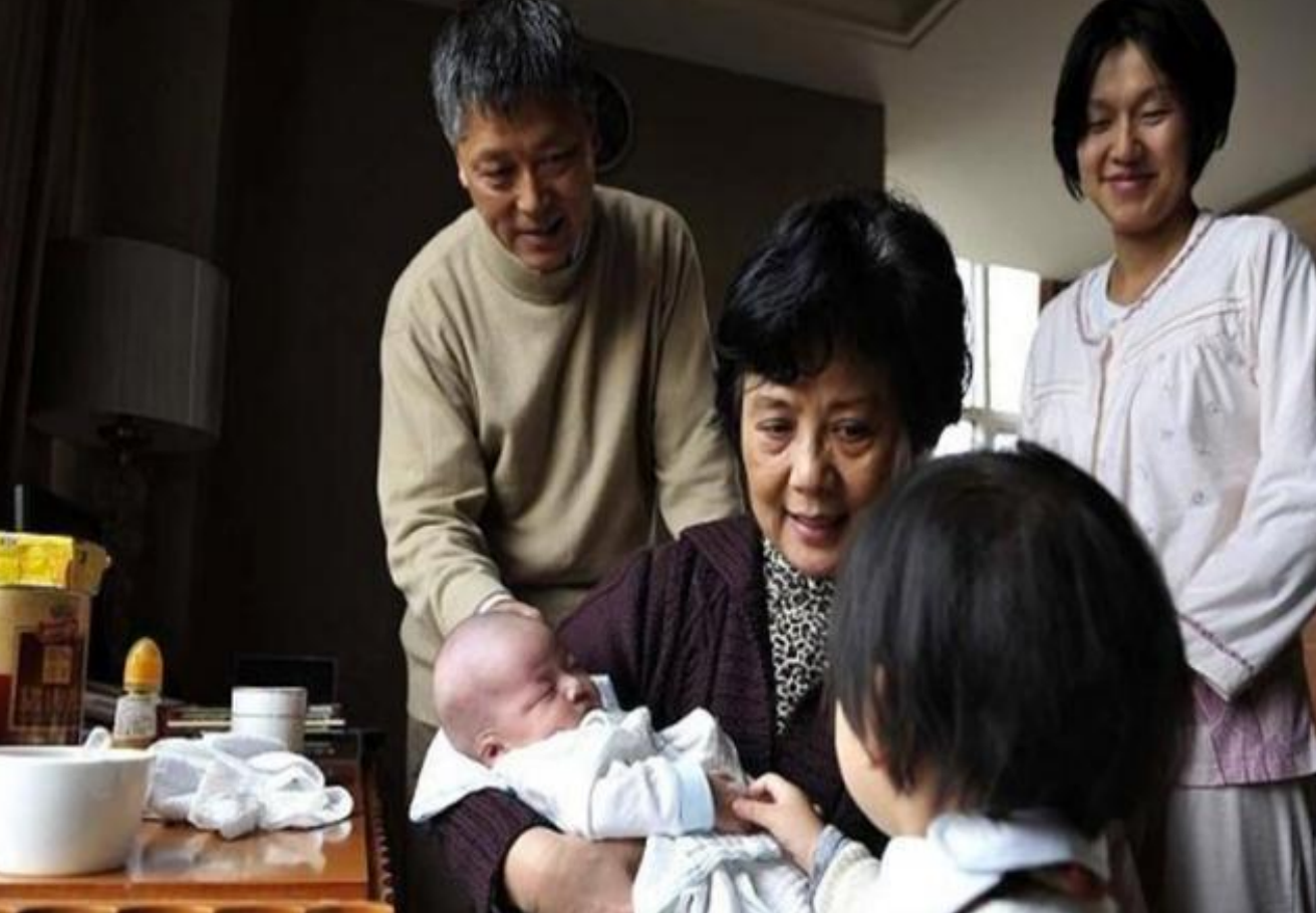 我媽不是保姆！丈夫怒罵「憑什麼照顧你坐月子」 　一個月後「妻子的還擊」讓男人淪為笑柄