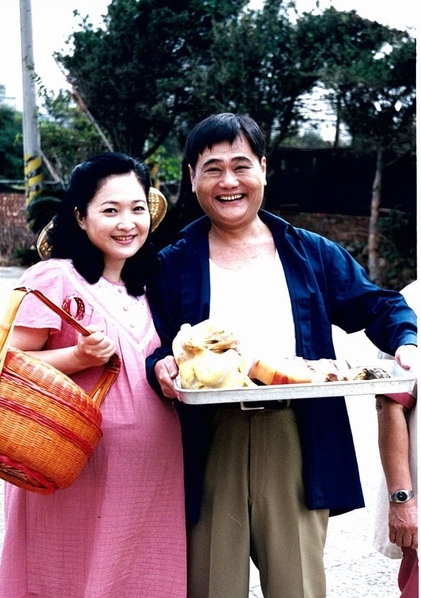 一度不想活！《親戚不計較》卓勝利「二度罹癌暴瘦」露面談病情　62歲下台鞠躬「謝妻來生再續緣」