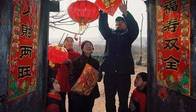 過年春聯別亂貼！貼錯了「不吉利」  貼對了「才能破除霉運」事事順利