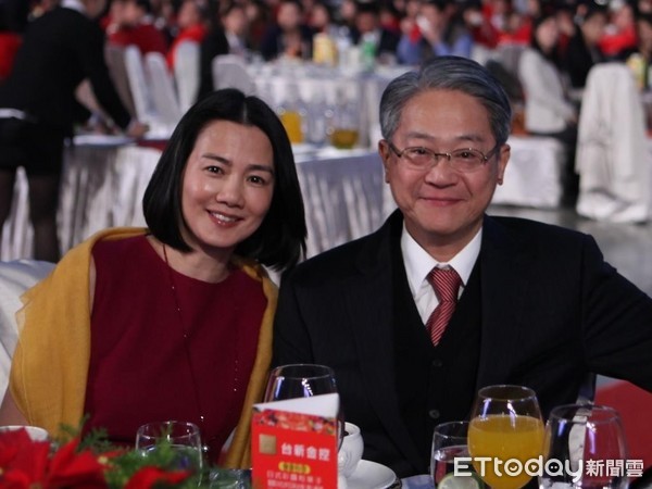為愛息影！彭雪芬24歲嫁豪門「不被公婆看好」：吃飯不能同桌　30歲英勇救夫「站穩董娘地位」現況令人佩服
