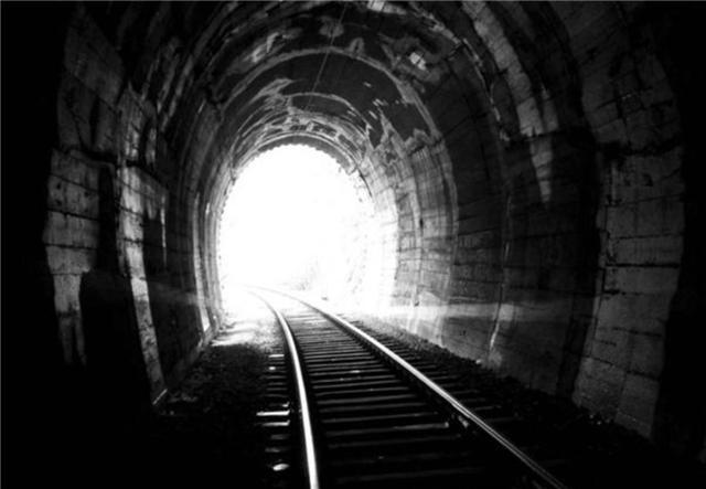 時空穿梭？「幽靈火車」載104人神秘消失　58年後再度出現「科學家上車調查」揭秘真相