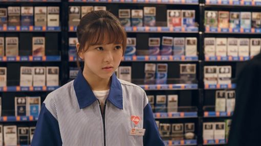 同事翹班去嗨！大夜員工「怒鎖門拒幫頂班」　門貼公告「順便抱怨慣老闆」嗆：要爛一起爛