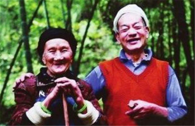 完美愛情？21歲少年「帶31歲寡婦」私奔到深山　花50年為愛妻築「天梯」被發現後卻飽受質疑