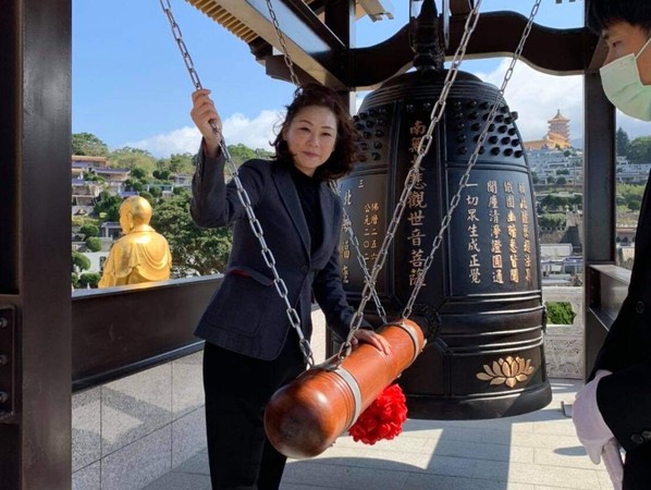 60歲斜槓人生！張月麗「宣布投入殯葬業」：演藝圈不再適合我　單身23年「把時間花在自己身上」近況超勵志