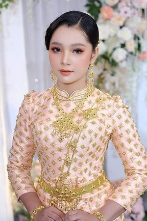 52歲高僧還俗！才過幾個月「娶19歲美嬌娘」被譙到翻　他解釋「也是菩薩的旨意」：沒辦法違背