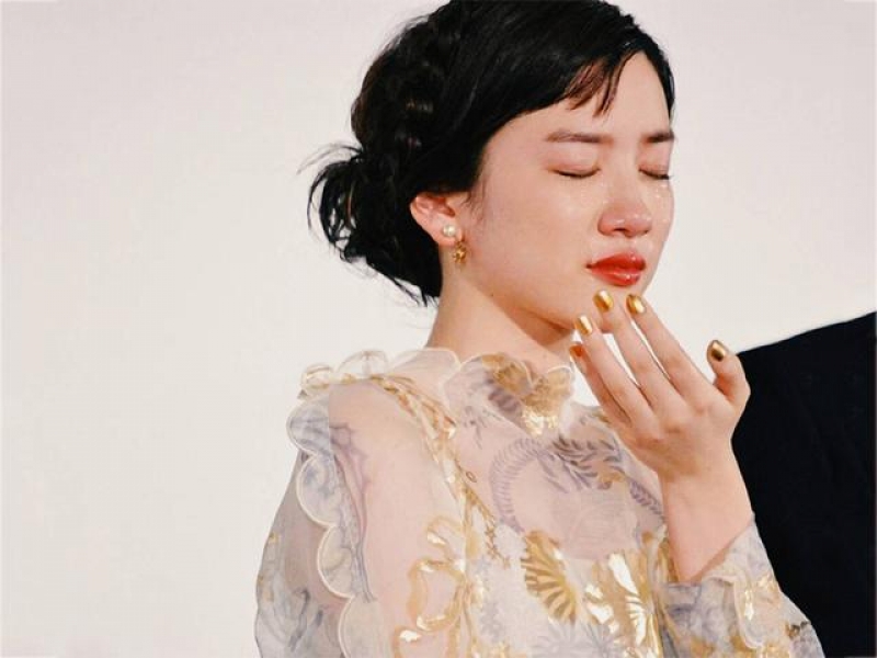 淚眼仙女永野芽郁：從「仙女式哭泣」到不倫戀風波，空靈美女的演藝之路