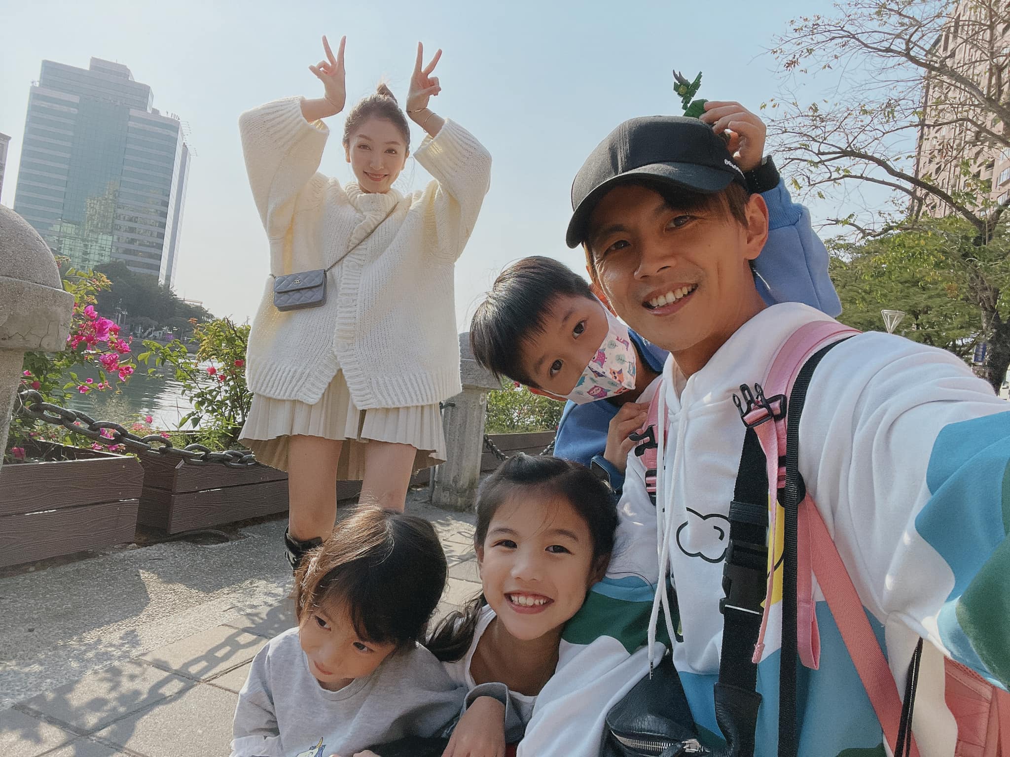 不忘安太座！阿翔過年「送給老婆大紅包」還寫字告白 　Grace哽咽「好受到肯定」：但我絕不會回包　