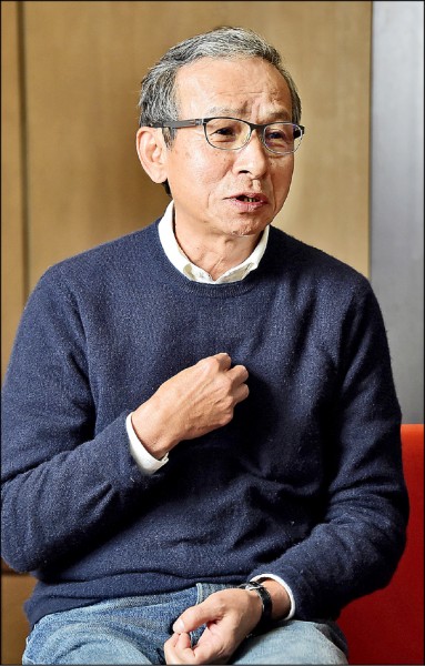 別叫憂鬱患者要快樂！吳念真「服用抗憂鬱劑多年」最怕別人勸他　感慨「提早送走三至親」：真的很難走出