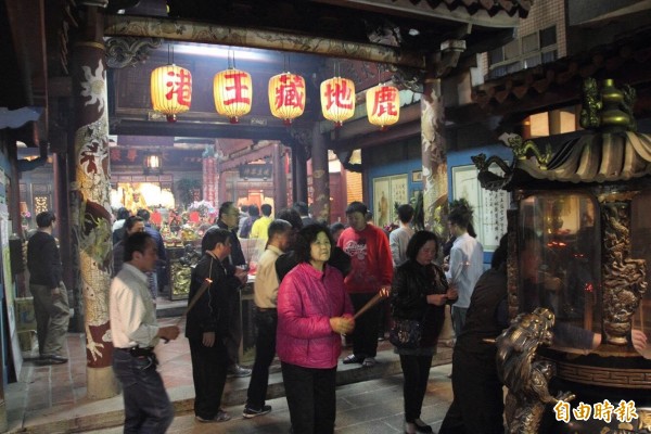 拜天公必備！媽媽手寫交代「初九要拜ㄎㄧㄢ」兒子滿頭問號　內行曝解答：「老一輩都知道」