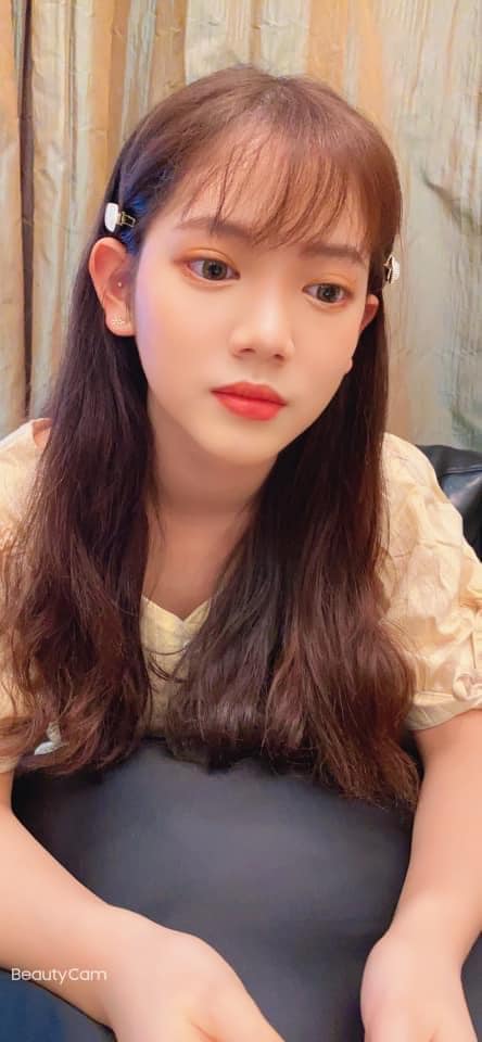 女兒滿18歲！王彩樺為女慶生「升格國民岳母」　女兒化妝露小蠻腰「變甜美成熟小女人」網讚：仙女投胎❤