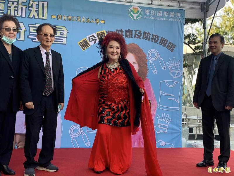 曾被封秀場天后！73歲資深女星「遭丈夫動手」負面新聞不斷　如今婚變「瘦掉半個自己」近況曝光