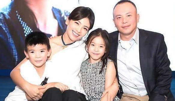 她拍戲為丈夫還債！卻和「債主一見鍾情」生下兒子　如今繼承老公「百億家業」成人生贏家