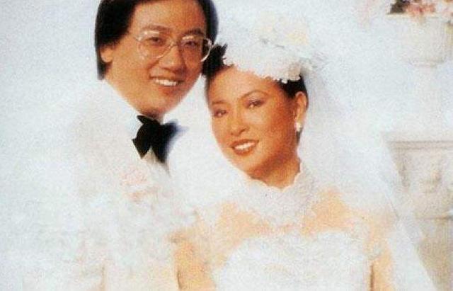 她拍戲為丈夫還債！卻和「債主一見鍾情」生下兒子　如今繼承老公「百億家業」成人生贏家