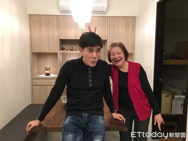身為家中獨子！本土男星替行動不便母「買電梯大廈」苦扛2千萬房貸　「整整2年沒戲拍」心急喊：兼差當UBER司機