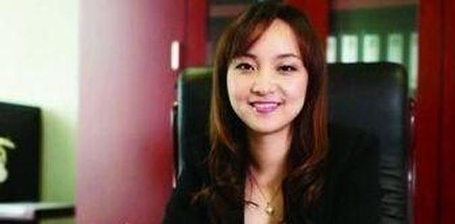 卑微到塵埃！38歲女老闆愛上男員工「3個月上任主管後」　老闆痛哭：一切白折騰了