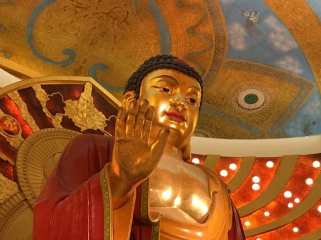 佛前上供水果！3條禁忌千萬「不要犯」　否則「拜再多的佛」也沒有用
