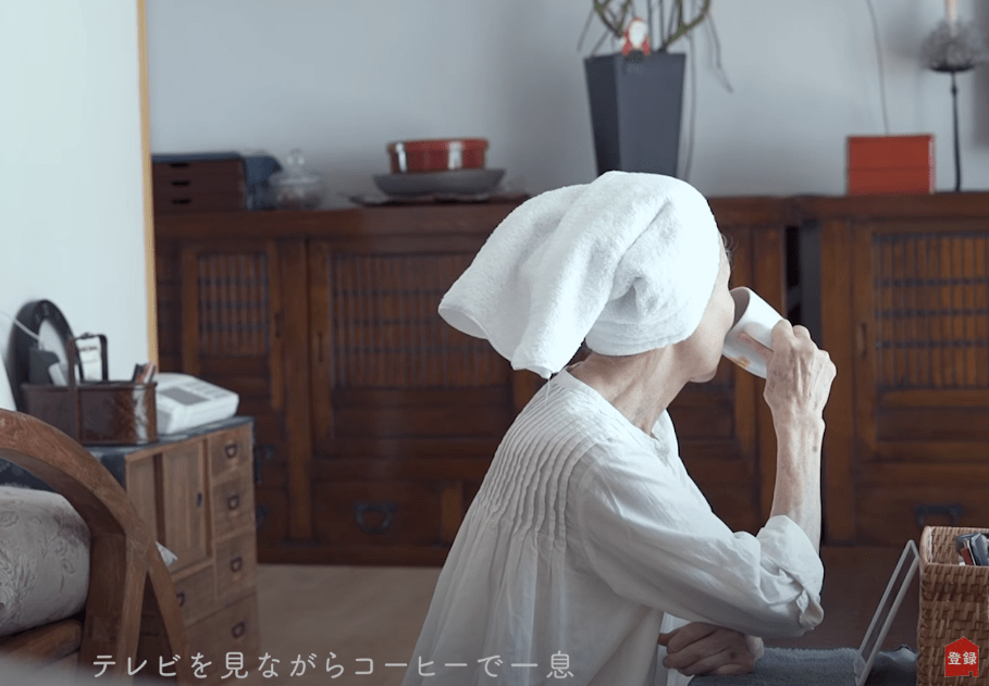 何懼變老！日本74歲主婦「5點起床做飯」與老公分床睡　生活曝光「卻被10萬人大呼羨慕」：神仙生活