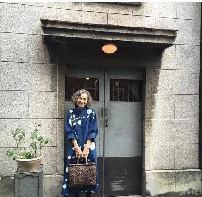 何懼變老！日本74歲主婦「5點起床做飯」與老公分床睡　生活曝光「卻被10萬人大呼羨慕」：神仙生活