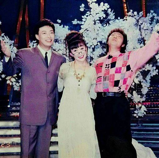 出道以來就沒變！蔡閨曝光「20年前舊照」嘆：為表演不敢扮美　網友大讚「笑容還是一樣甜」美人一枚