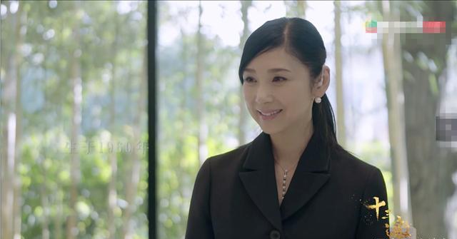 最美歐巴桑！65歲資深女星「三餐照吃沒胖過」皮膚超Q彈　關鍵「早上固定2件事」凍齡40年