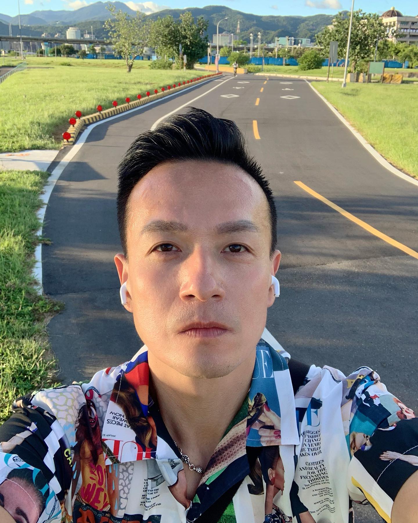 53歲小鐘戀情有譜?傳曖昧女星「已經見過家長」 媽媽鬆口「一直都很喜歡他」洩感情進度