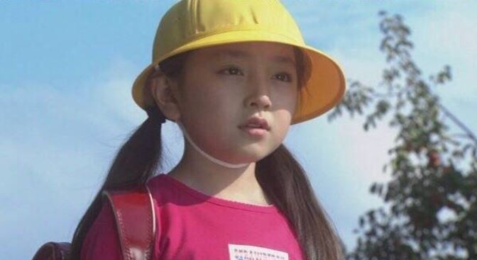 被封最美童星!她當年「顏值演技無敵」圈粉無數 如今21歲「招牌圓臉再現身」網驚:認不出來了