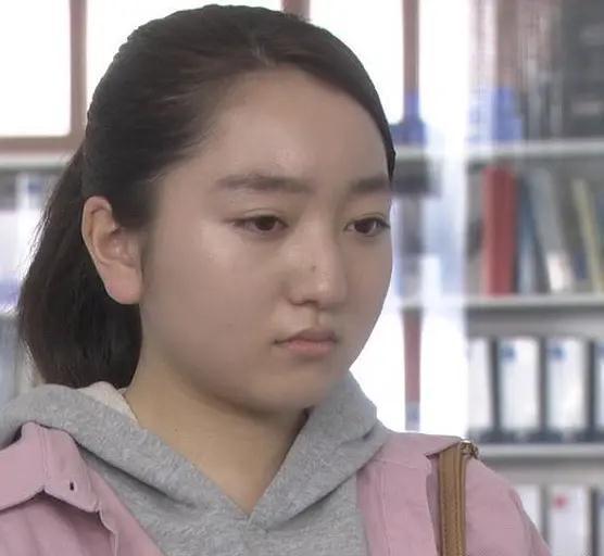 被封最美童星!她當年「顏值演技無敵」圈粉無數 如今21歲「招牌圓臉再現身」網驚:認不出來了