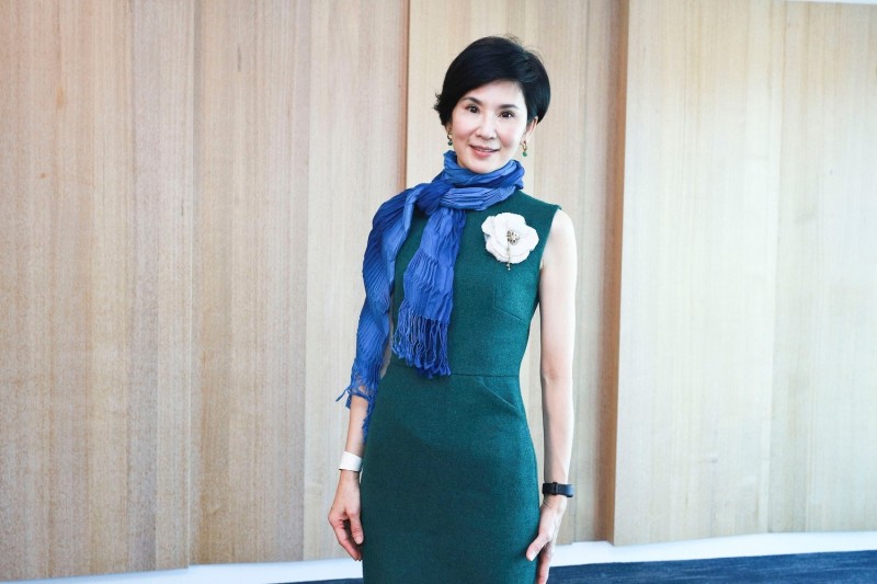 曾和李㼈傳緋聞！56歲葉歡突然消失「至今仍堅持不婚」　她曝多年單身主因「其實很多人追」