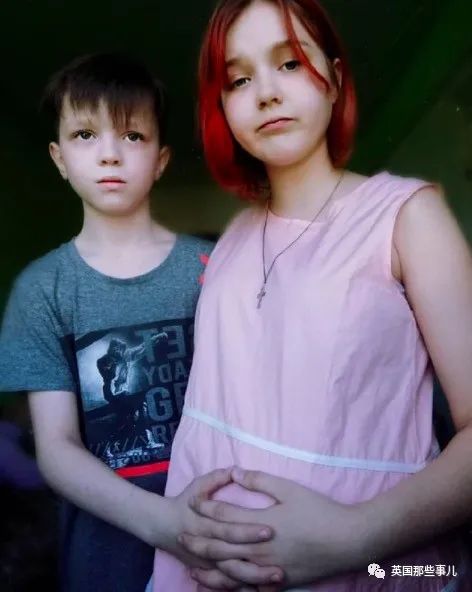  俄羅斯13歲女孩生孩子！稱10歲男孩是孩子爸　如今現狀曝光「她後悔不已」網：真不可思議