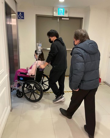 晉升甜蜜一家三口！恭喜39歲李亮瑾「順利產下兒子」　張峰奇在醫院「全程守候」心疼：老婆好偉大
