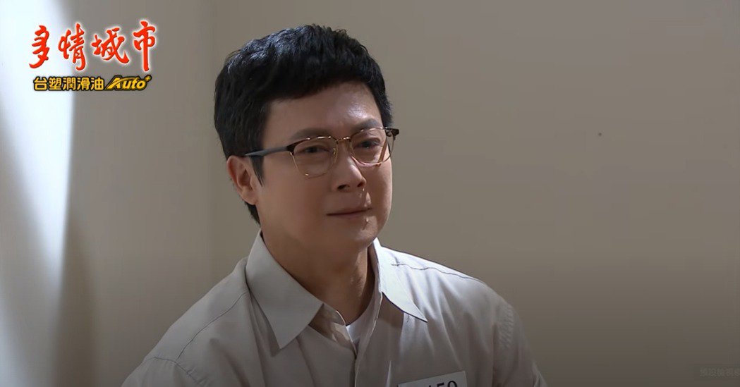爸爸叫不出我！王燦哽咽憶父「臨終前最後牽他手」病榻前盡孝　家庭破碎難忘「5歲唯一全家出遊」