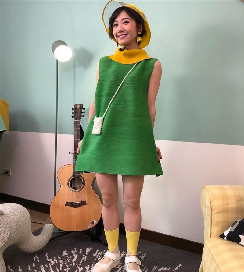 街上巧遇！大咖女星「變裝大嬸現身菜市場」　爽買33元衣服「穿出台味質感」：愛台灣