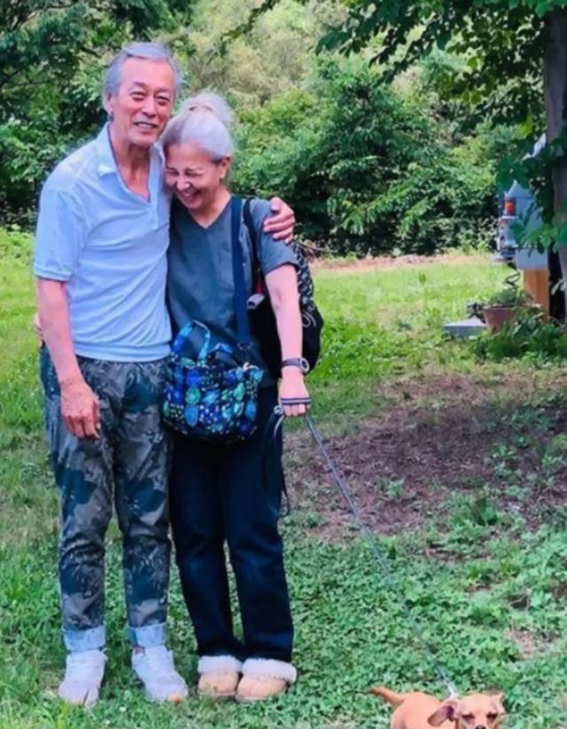 60歲的日本奶奶從容得體，活成女性典範，印證歲月厚待優雅女人