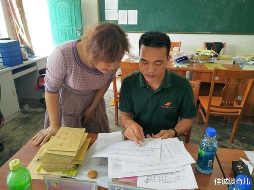 數到凌晨！老師叫學生課後「算一萬顆豆」　爸爸「興師問罪」卻被老師當場打臉：荒唐的是你