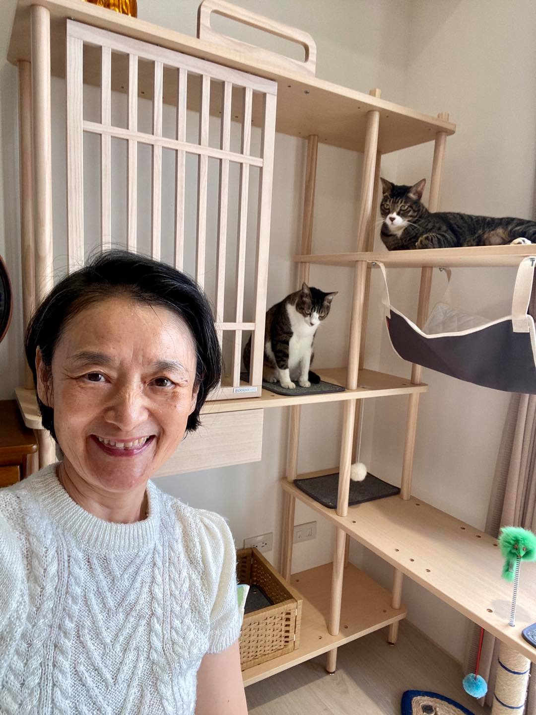 媽媽生前超豁達！譚艾珍全家「把媽媽海葬」心情像送她去郊遊　受母影響「提早10年寫遺書」揪愛女預立身後事