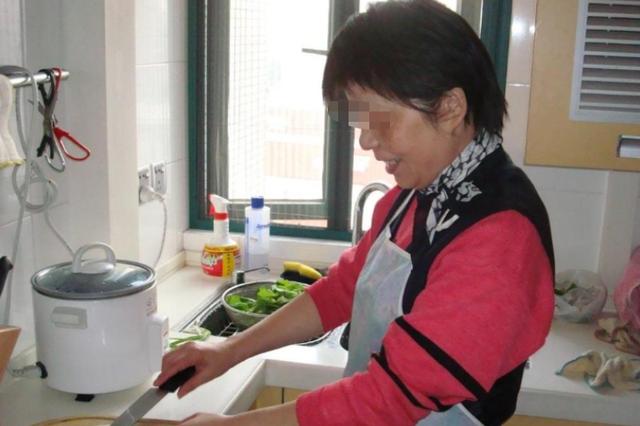 哄不了孩子入睡！女強人辦法用盡「孩子哭更猛」　調看「保姆哄孩子畫面」自責淚奔：我不是好媽媽