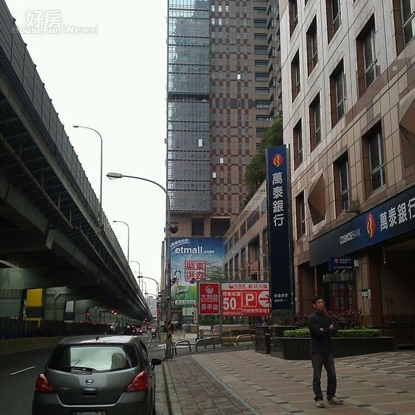 千萬獨棟別墅曝光！劉爾金暖為「妻小打造專屬空間」裝潢好溫馨　「忍痛割愛卻賺翻倍」無私公開增值關鍵