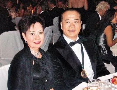 因飲酒過量「險變植物人」！  2婚娶賭王孫女被嘲「軟飯男」25年　58歲又背妻買酒不忌口