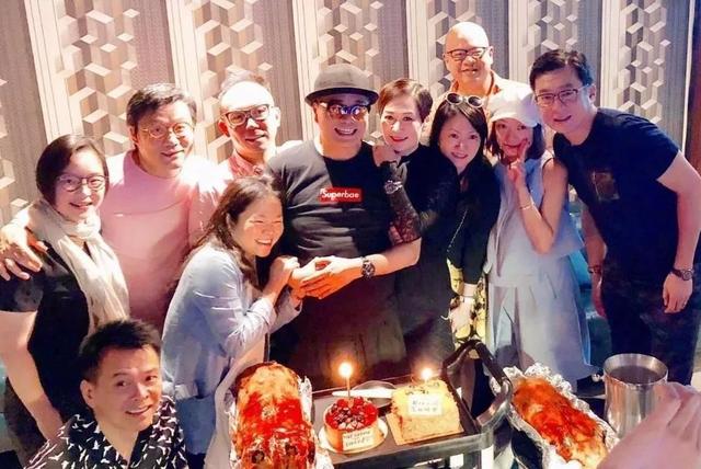 因飲酒過量「險變植物人」！  2婚娶賭王孫女被嘲「軟飯男」25年　58歲又背妻買酒不忌口