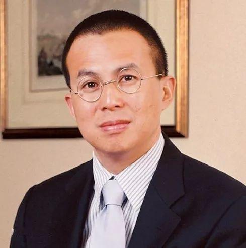 淪為平民？32歲梁洛施「穿廉價衣物」被網友說生活凄慘 　兩年生仨娃「卻無法嫁入豪門」