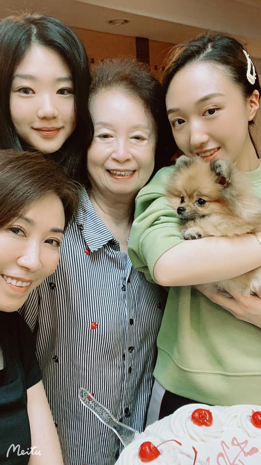 在母面前裝堅強！最愛妹妹驟逝23年「李翊君淚言」：怎麼能夠接受　長姊如母「至今走不出傷痛」願活著的人更好