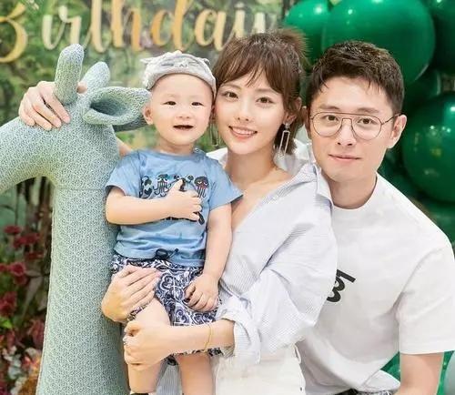 丈夫和小三挑婚紗！忍耐許久的她「留下兩個幼兒」從28樓一躍而下　遺書揭露「豪門婚姻深似海」