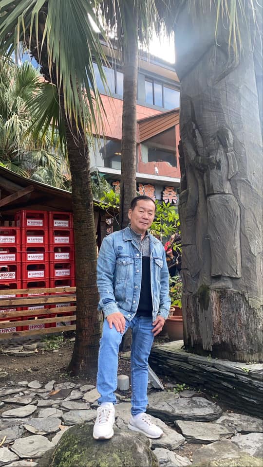 努力走出喪女痛！郭主義昔「為雙親負債百萬」朋友全跑光　一度想不開「是妻子救了他」為妻小再振作