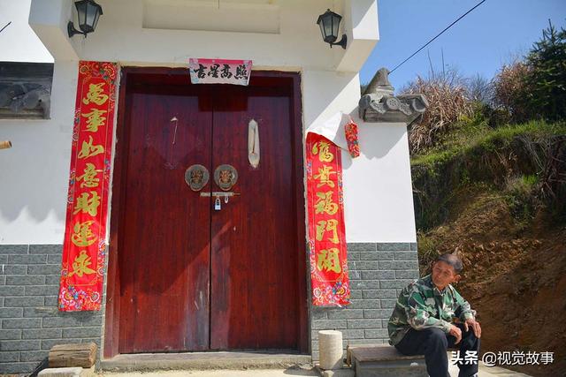 住430萬別墅！81歲爺爺居深山「裝修超大氣」卻天天流淚　揭傷心往事「4個兒子僅剩1個」成畢生遺憾