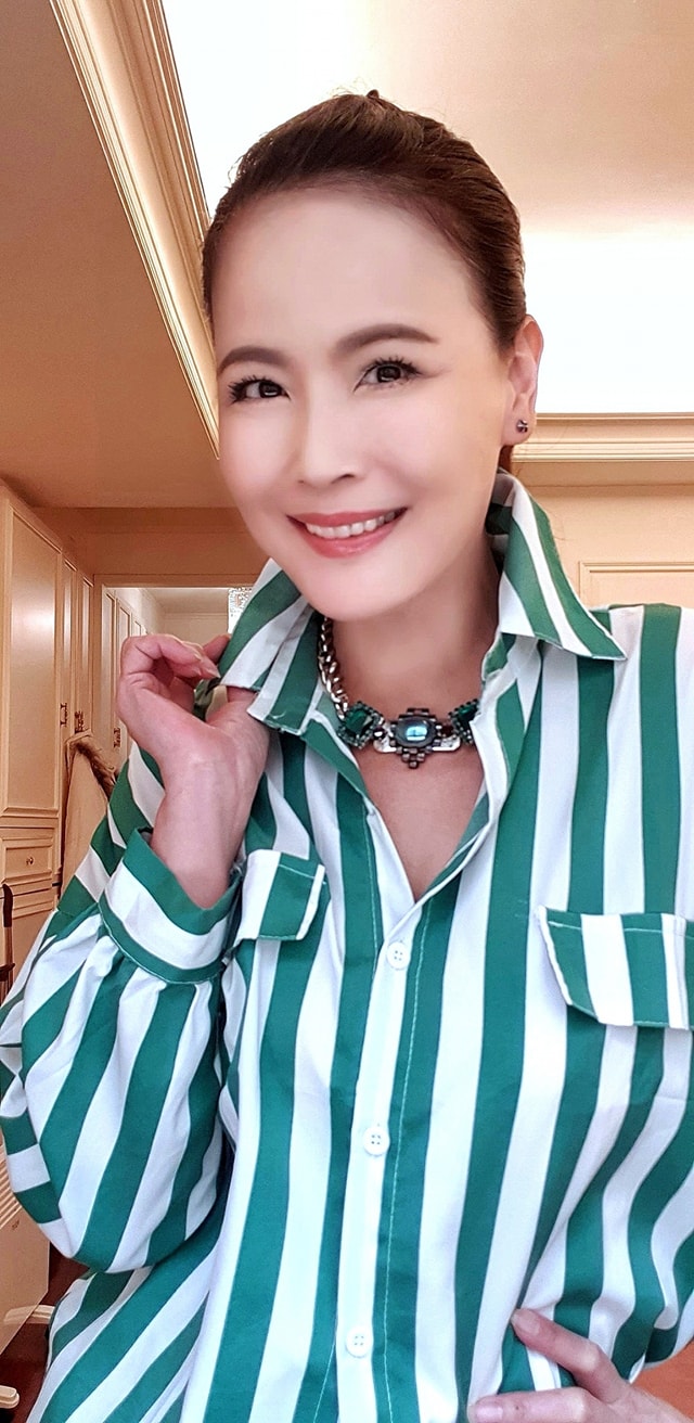 孝順不能等！岳虹不捨單親父「小學到工地搬磚頭」分擔家計　19歲獨自闖蕩 「成功賺進千萬房」嘆：爸爸來不及享福