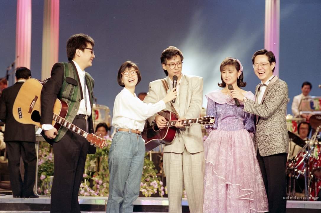 封麥27年不復出！59歲李碧華「曝賢妻良母近照」重現當年古典美　住上億豪宅「卻節儉開10多年老車」