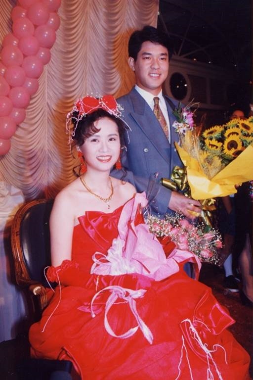 永遠的玉女！「婚後住億元豪宅」私下節儉成慣　「樂當樸素媽」封麥28年拒復出
